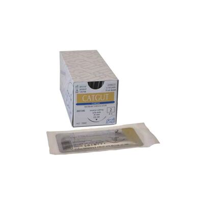 Hilo catgut con aguja